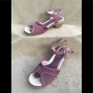 Merrell "Luxe Strap Viola" Ankle Strap Sandals